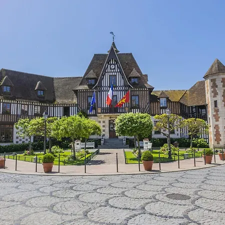 Le Majestic - Vue - - Casino *